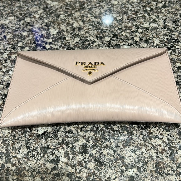 Prada Women's Cream Clutch - Picture 2 of 4